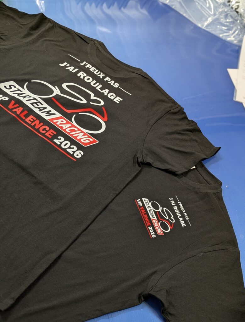 T-shirt noir personnalisé par flocage pour Starteam Racing VIP Valence 2026 par DM Création.